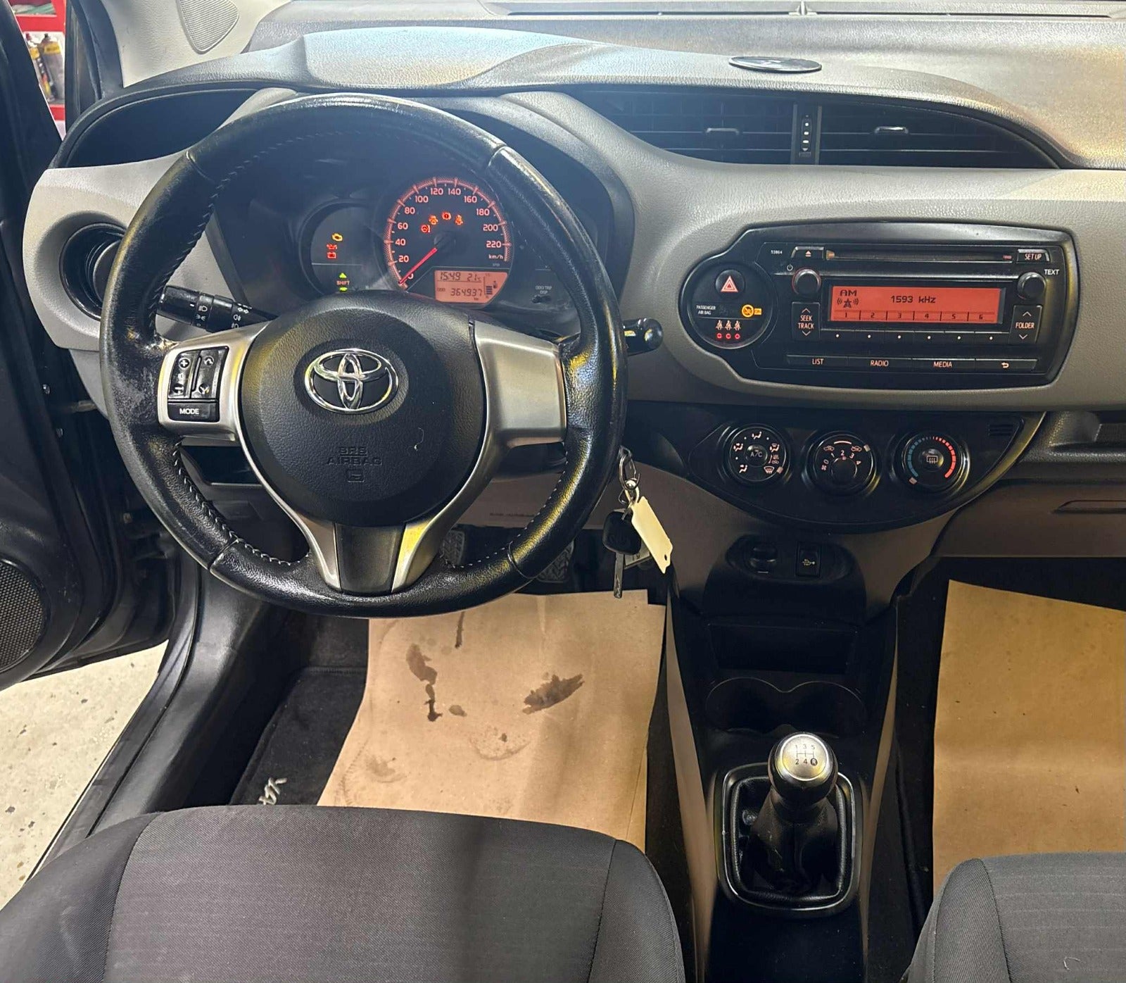 Billede af Toyota Yaris 1,0 VVT-i T1
