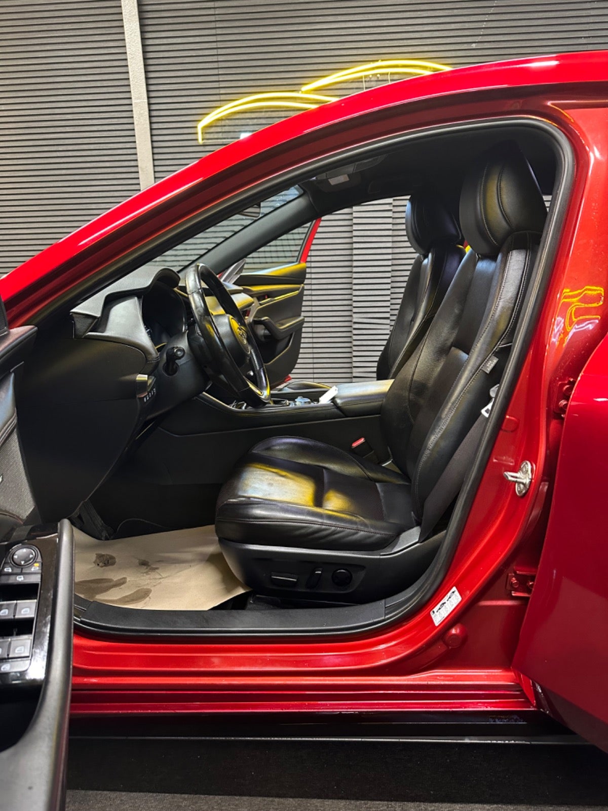 Billede af Mazda 3 2,0 SkyActiv-G 122 Cosmo