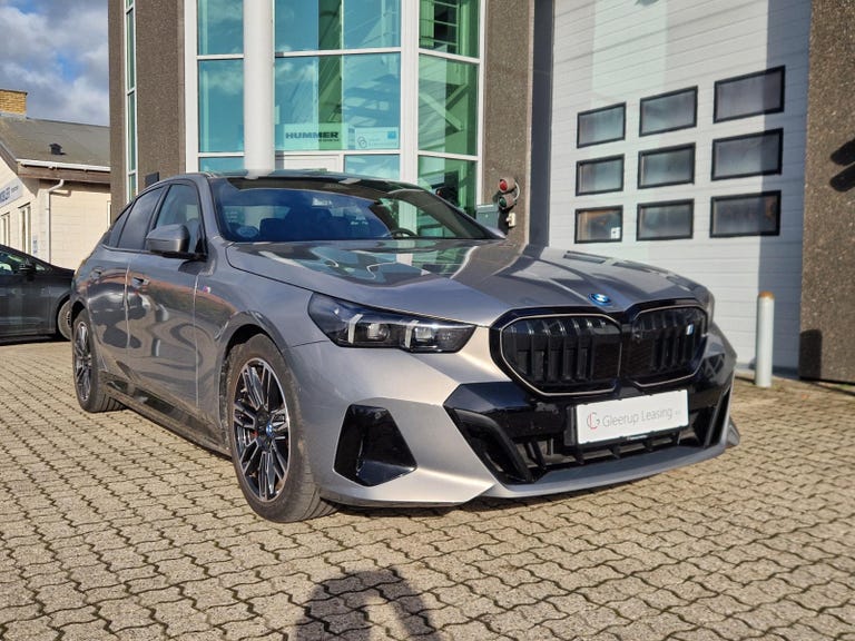 BMW i5 eDrive40 Fully Charged M-Sport Pro