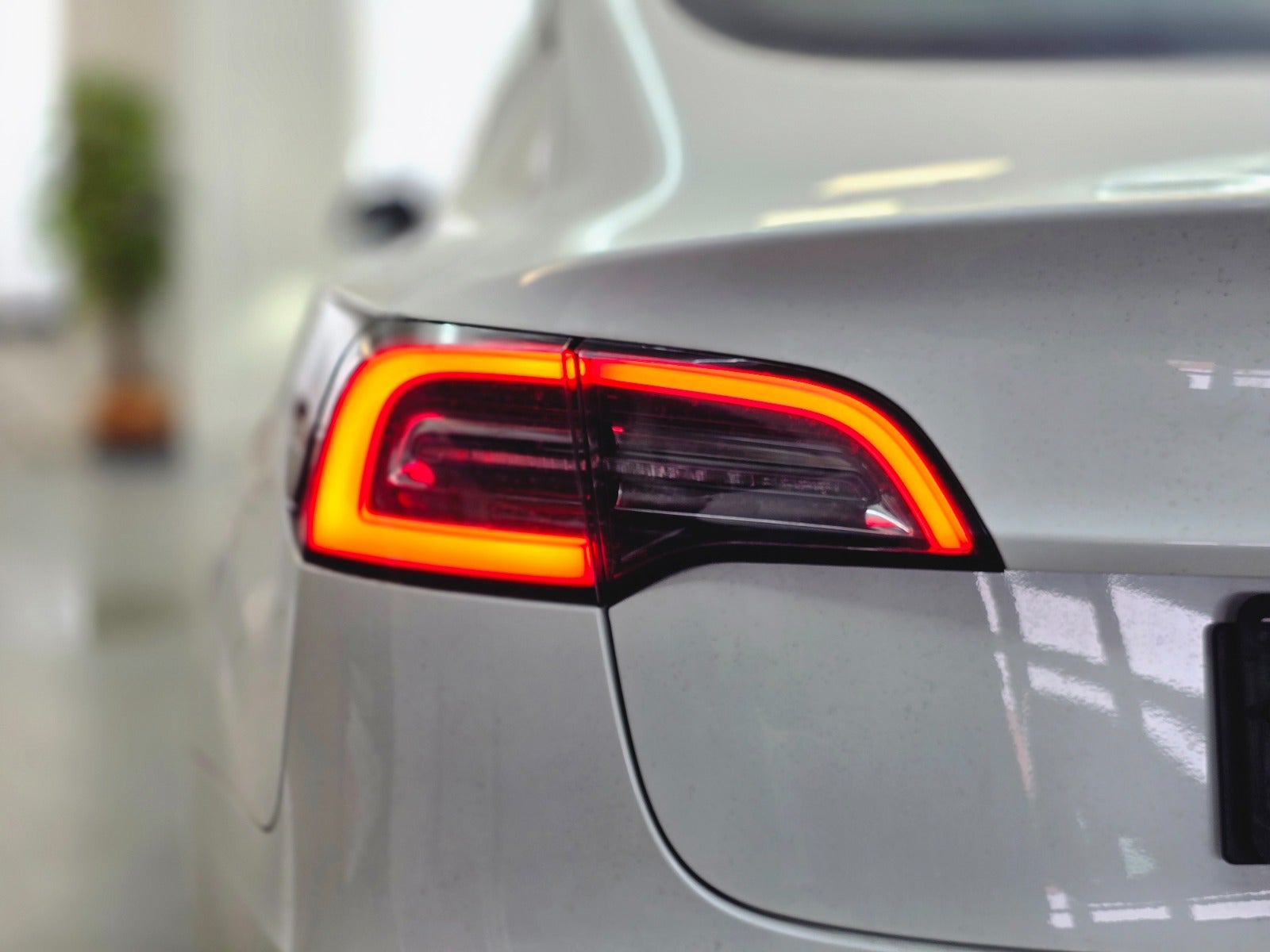 Billede af Tesla Model 3  RWD