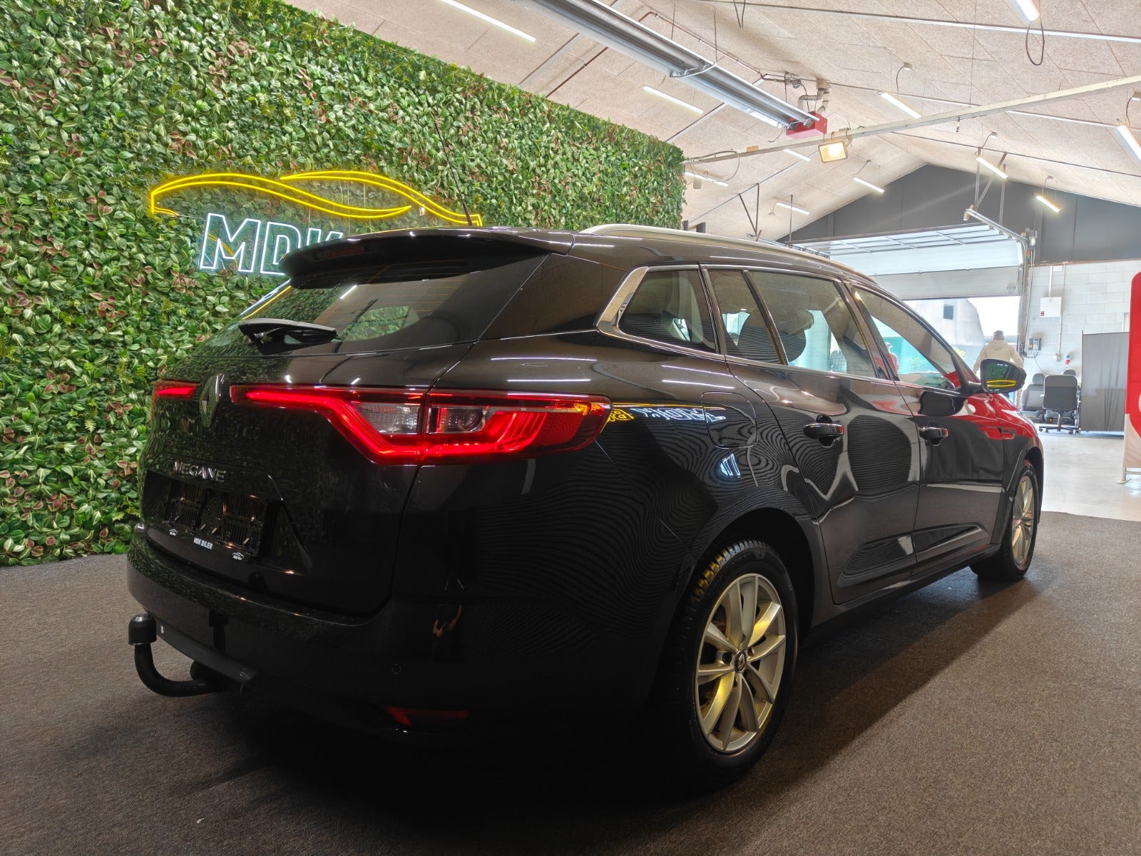 Billede af Renault Megane IV 1,2 TCe 130 Zen Sport Tourer EDC