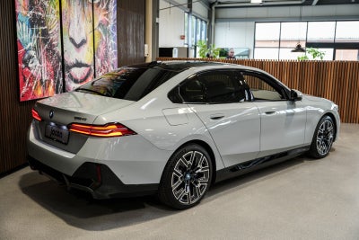 BMW i5