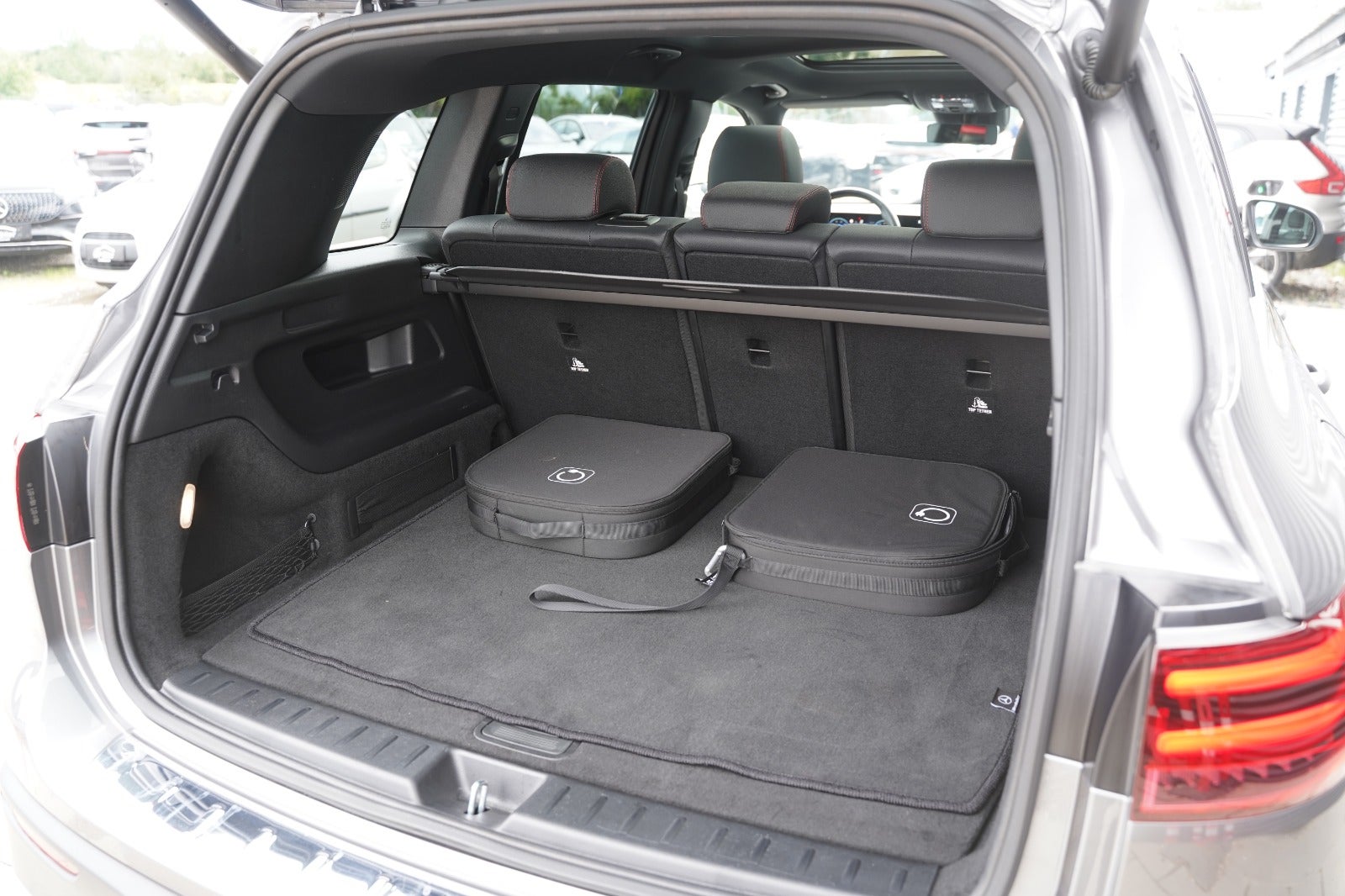 Billede af Mercedes EQB300  AMG Line 4Matic