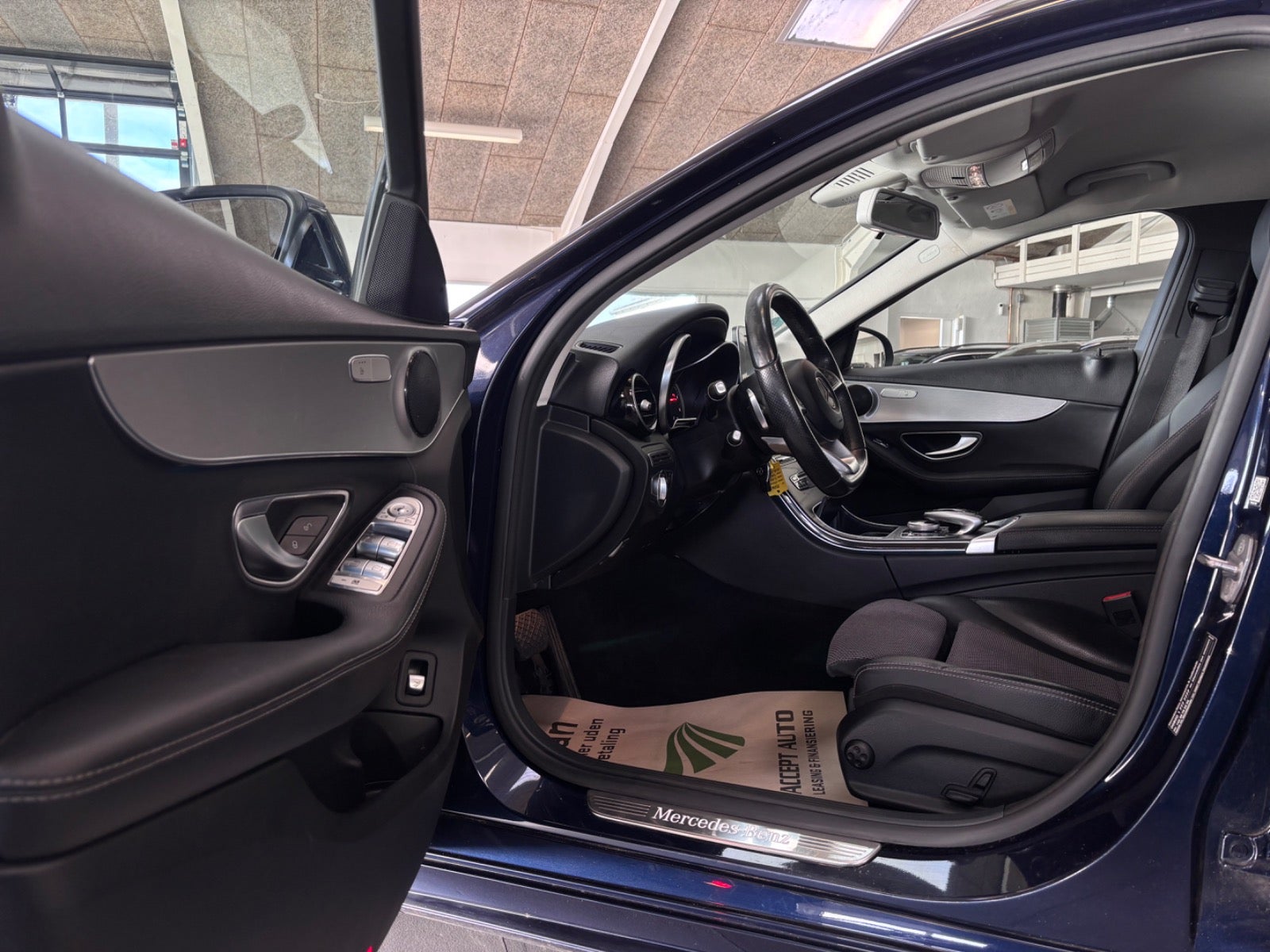 Mercedes C220 d, Billede 8