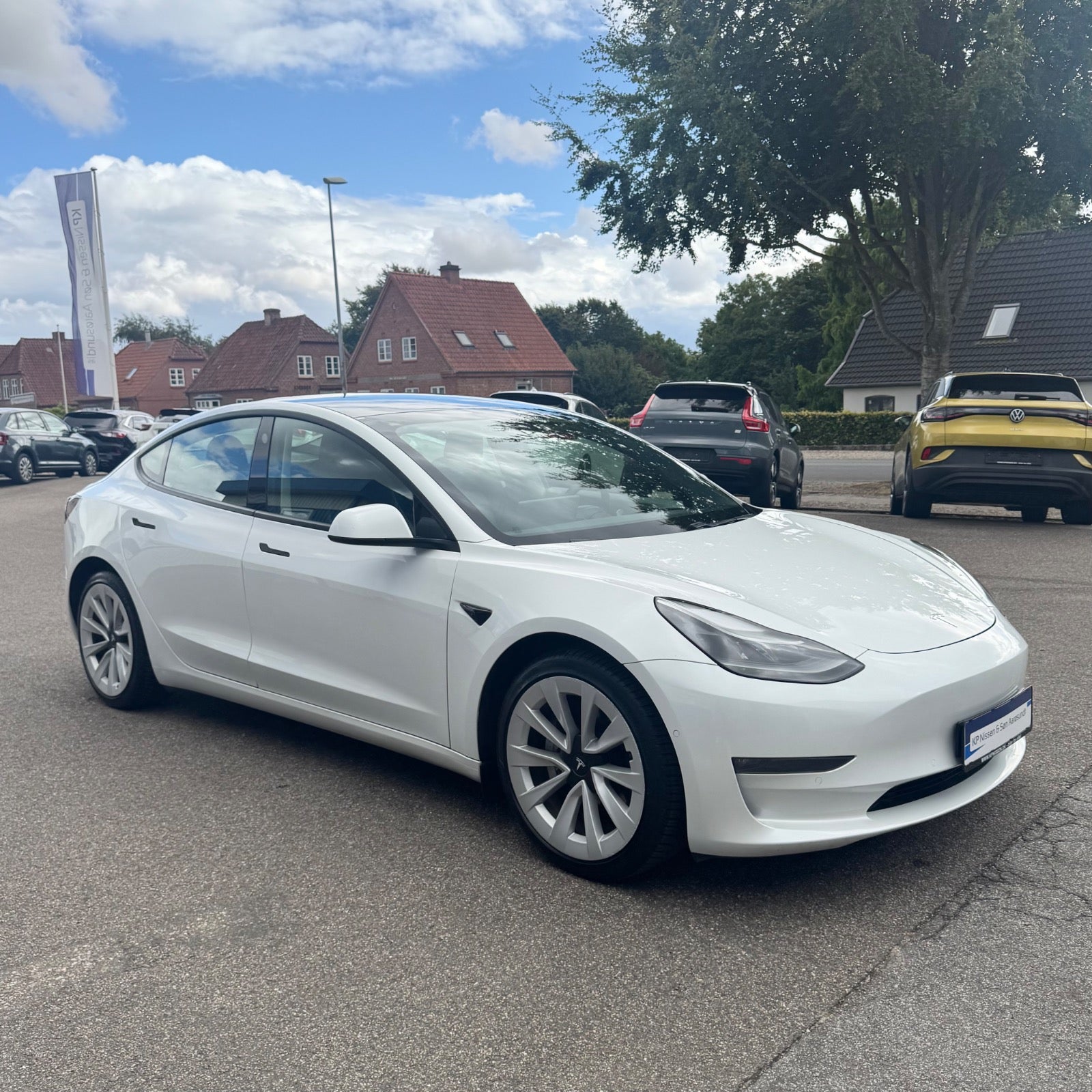 Tesla Model 3 Long Range AWD