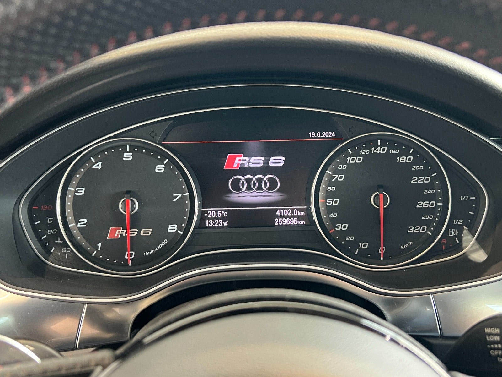 Audi RS6 2013