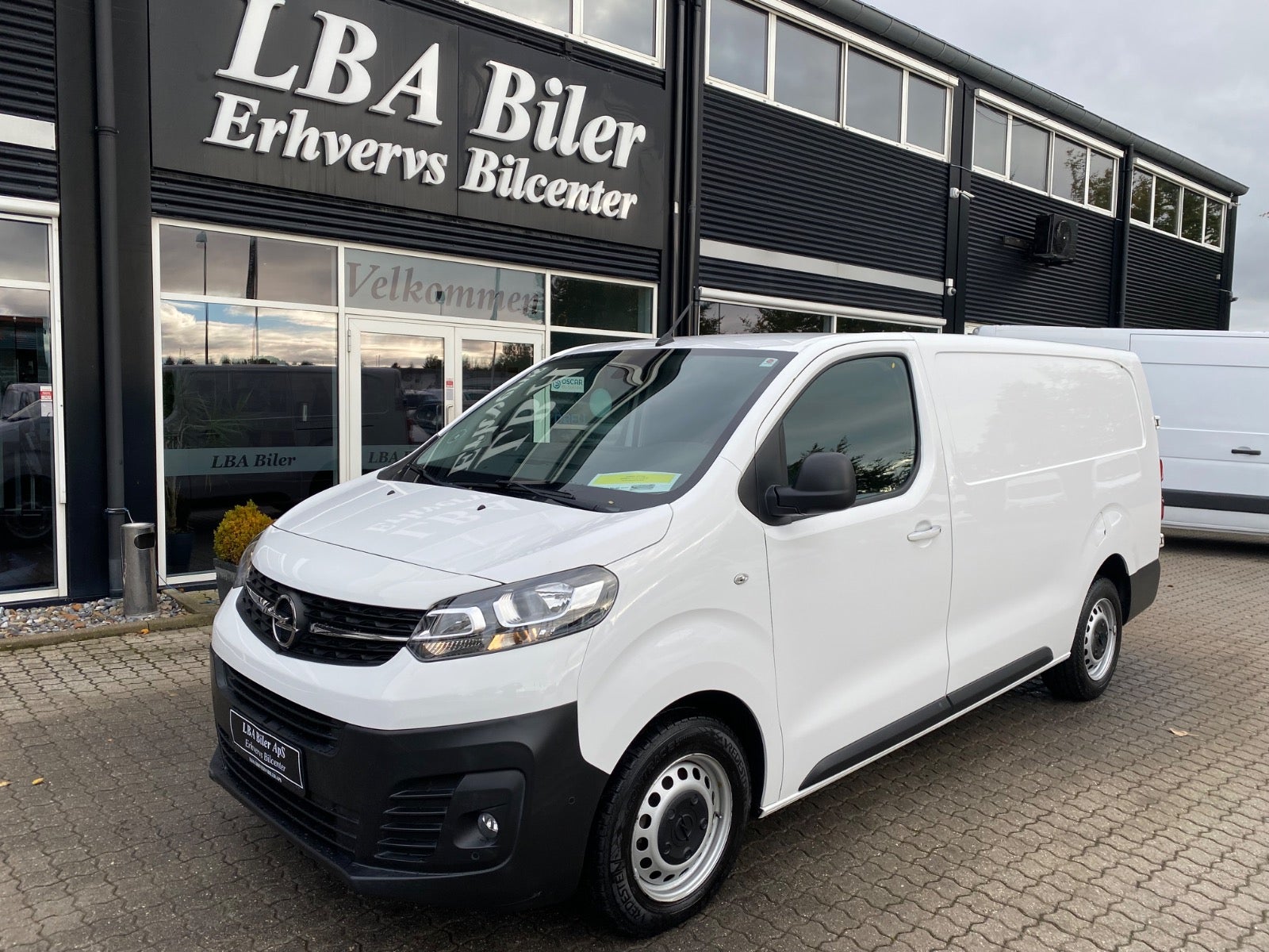 Opel Vivaro D 145 Enjoy L3V2 aut.