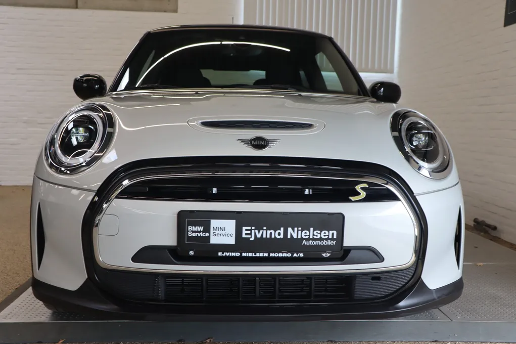 MINI Cooper SE Classic Trim