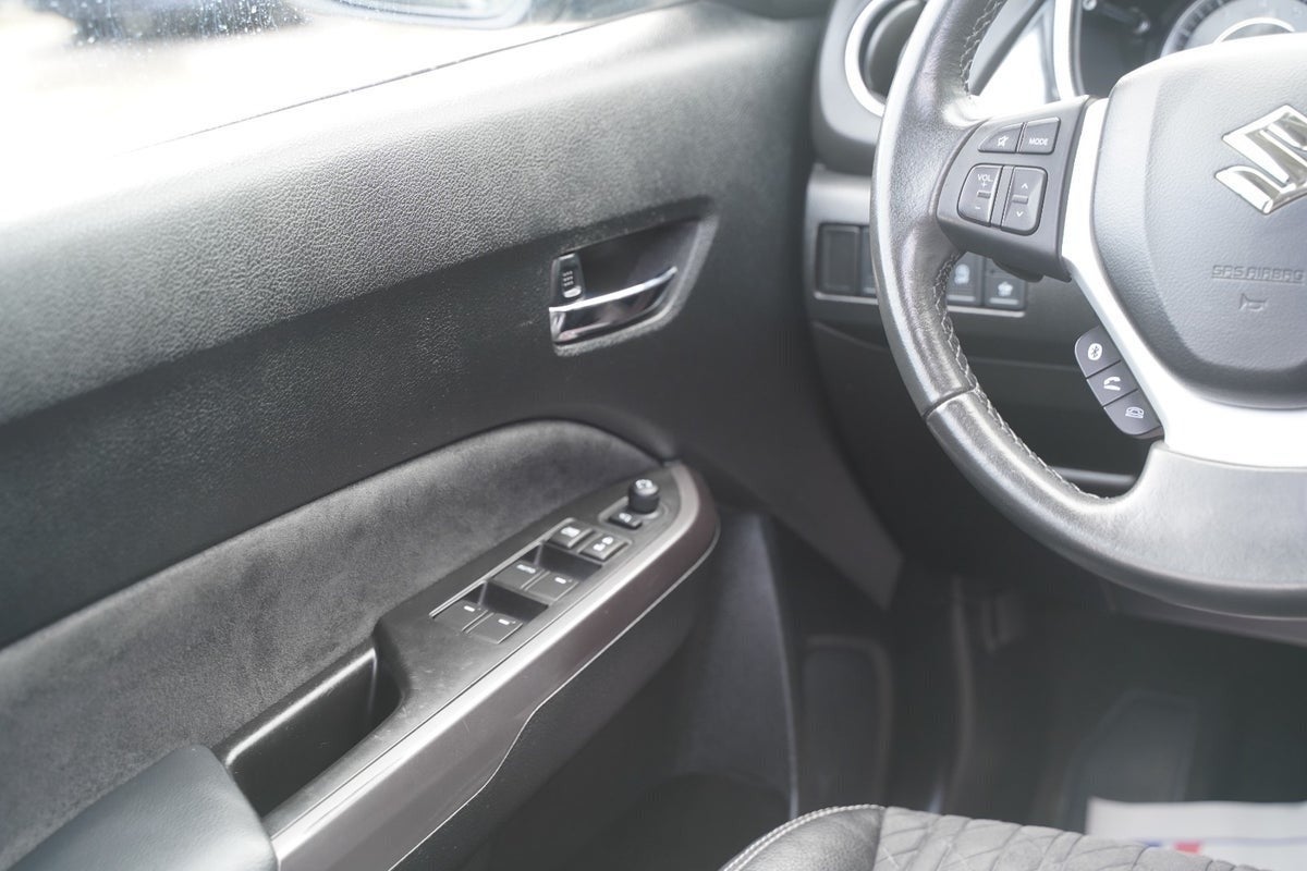 Billede af Suzuki Vitara 1,4 mHybrid Style aut.