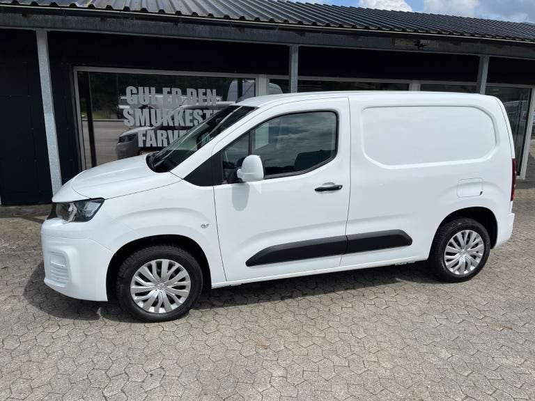 Peugeot Partner BlueHDi 100 L1V1 Plus Van