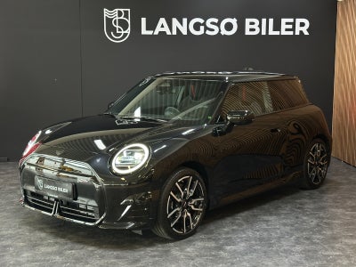MINI Cooper E  JCW Trim M 3d