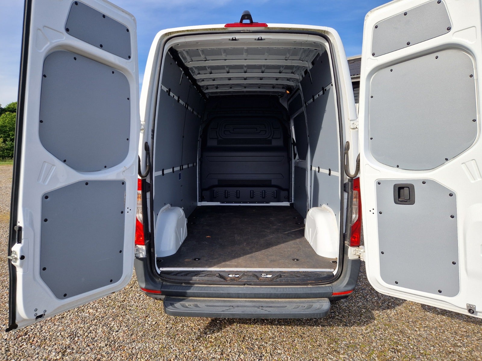 Billede af Mercedes eSprinter 312  A2 Kassevogn 3p