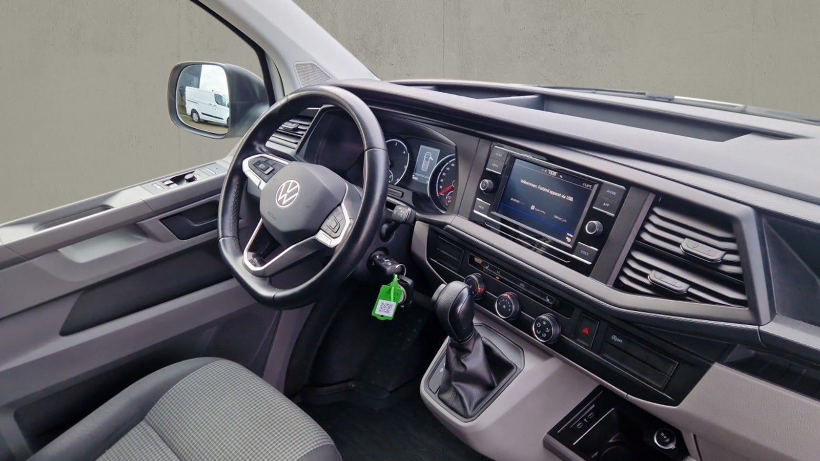 Billede af VW Transporter 2,0 TDi 150 Kassevogn DSG lang