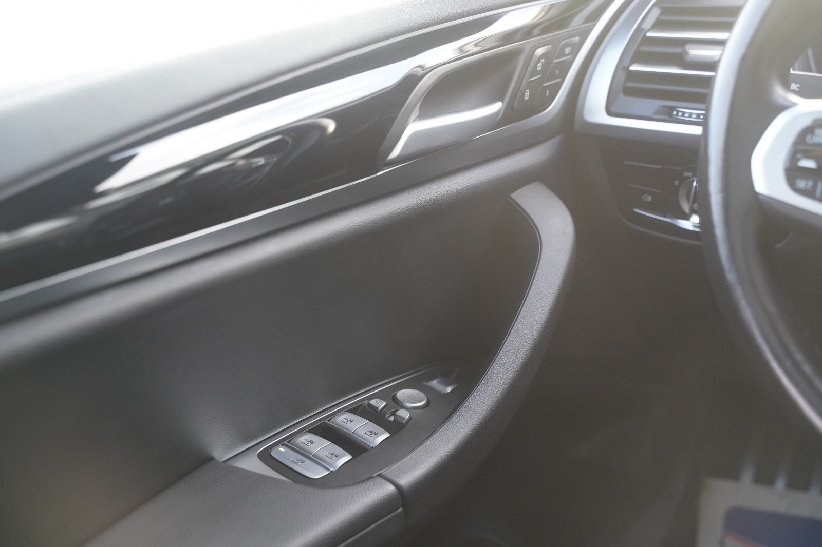 Billede af BMW iX3  Charged M-Sport