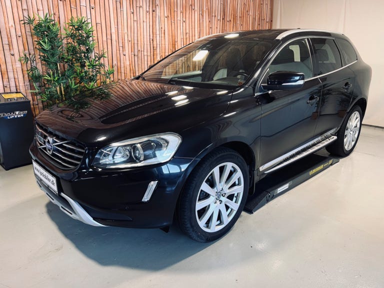 Volvo XC60 D5 215 Momentum aut. AWD