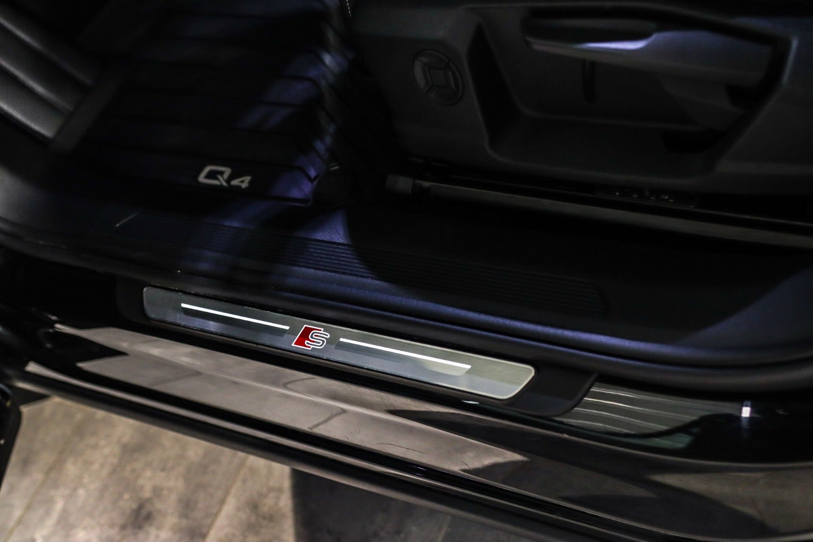 Billede af Audi Q4 e-tron 45 S-line Sportback quattro