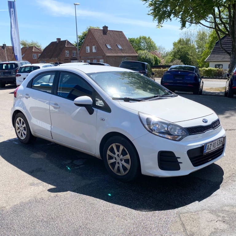 Kia Rio CVVT Style+ Limited