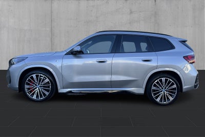 BMW iX1 eDrive20 Fully Charged M-Sport - 1