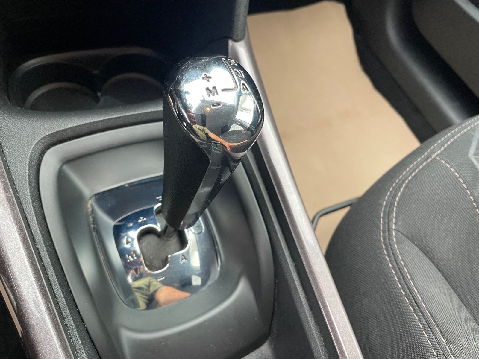 Billede af Peugeot 2008 1,2 e-VTi 82 Style ESG