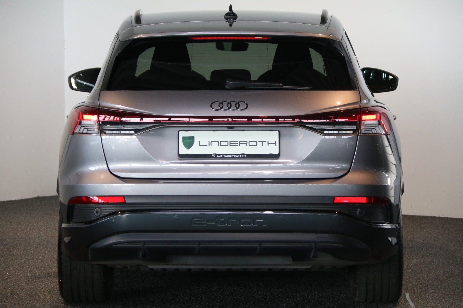 Audi Q4 e-tron 2023