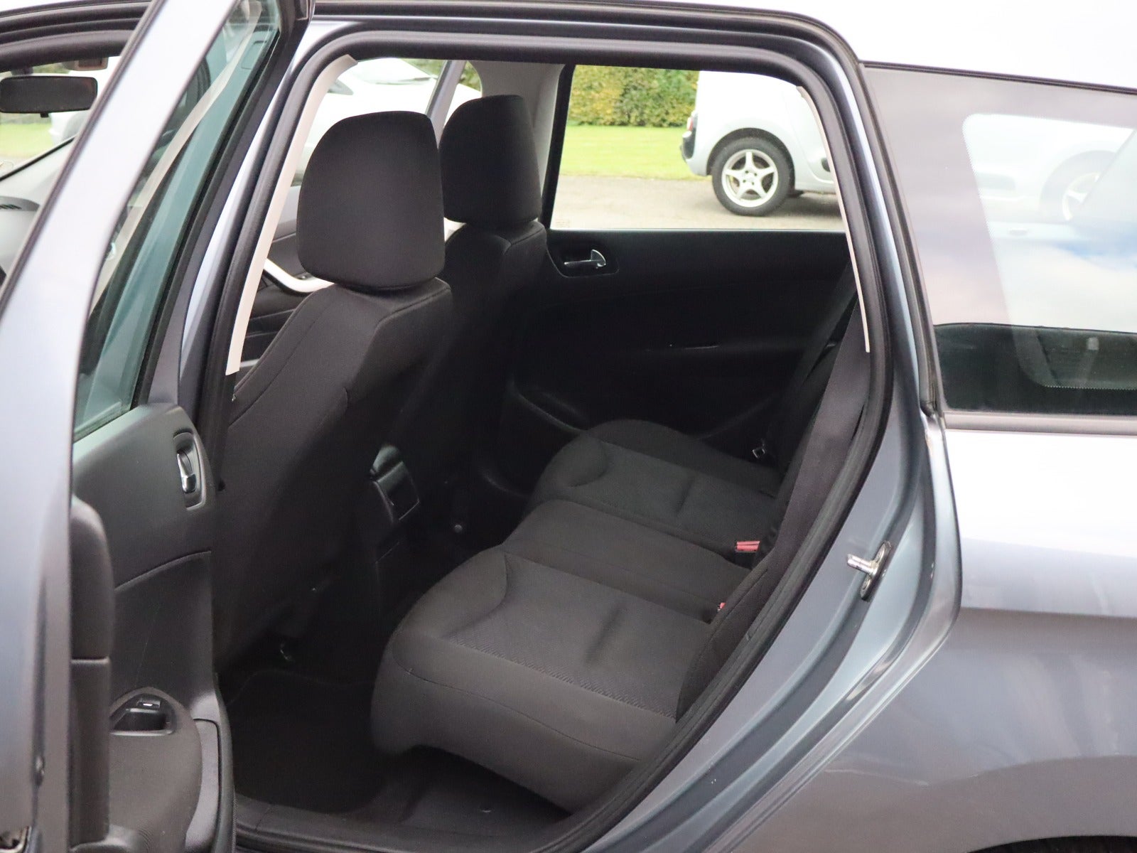 Billede af Peugeot 308 1,6 e-HDi 112 Sportium SW
