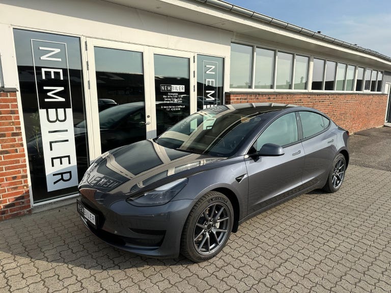 Tesla Model 3 Standard Range+ RWD