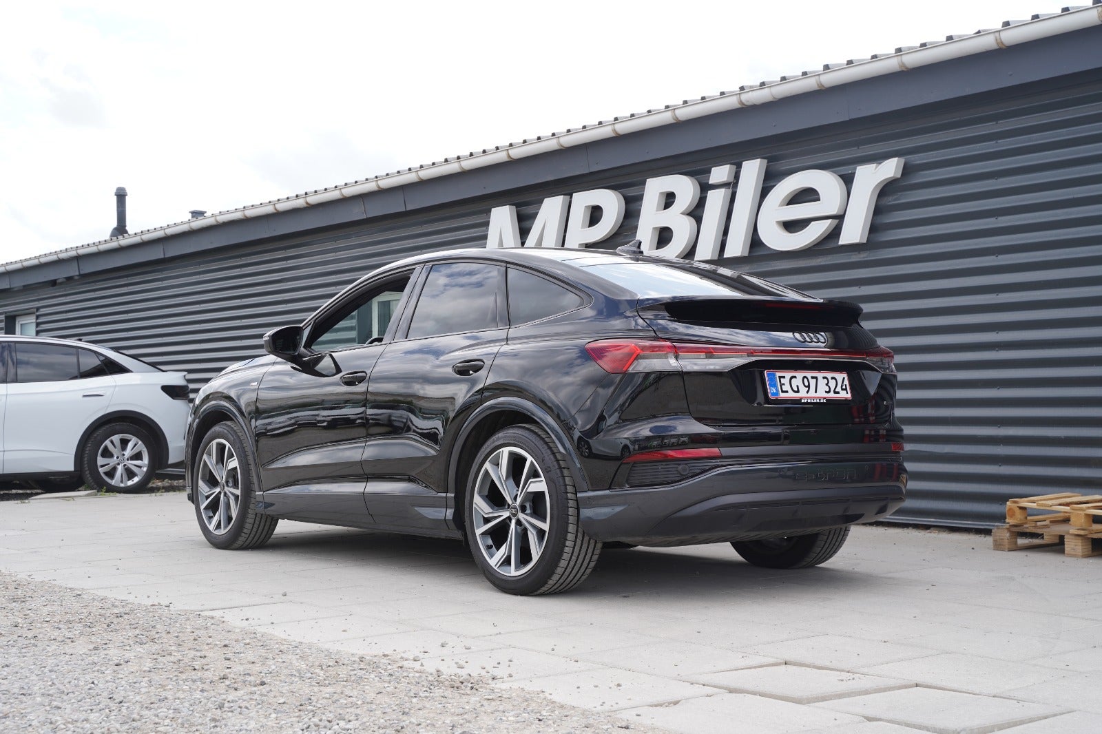 Billede af Audi Q4 e-tron 50 S-line Sportback quattro