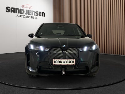 BMW iX xDrive45 M-Sport