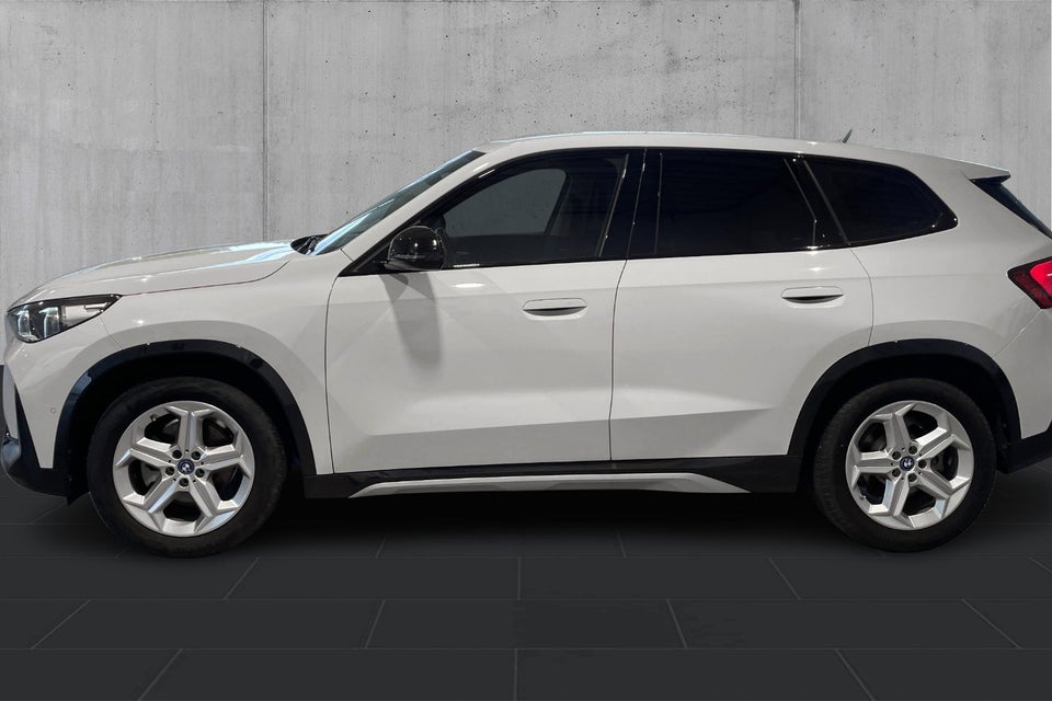 BMW iX1 eDrive20 X-Line 2024