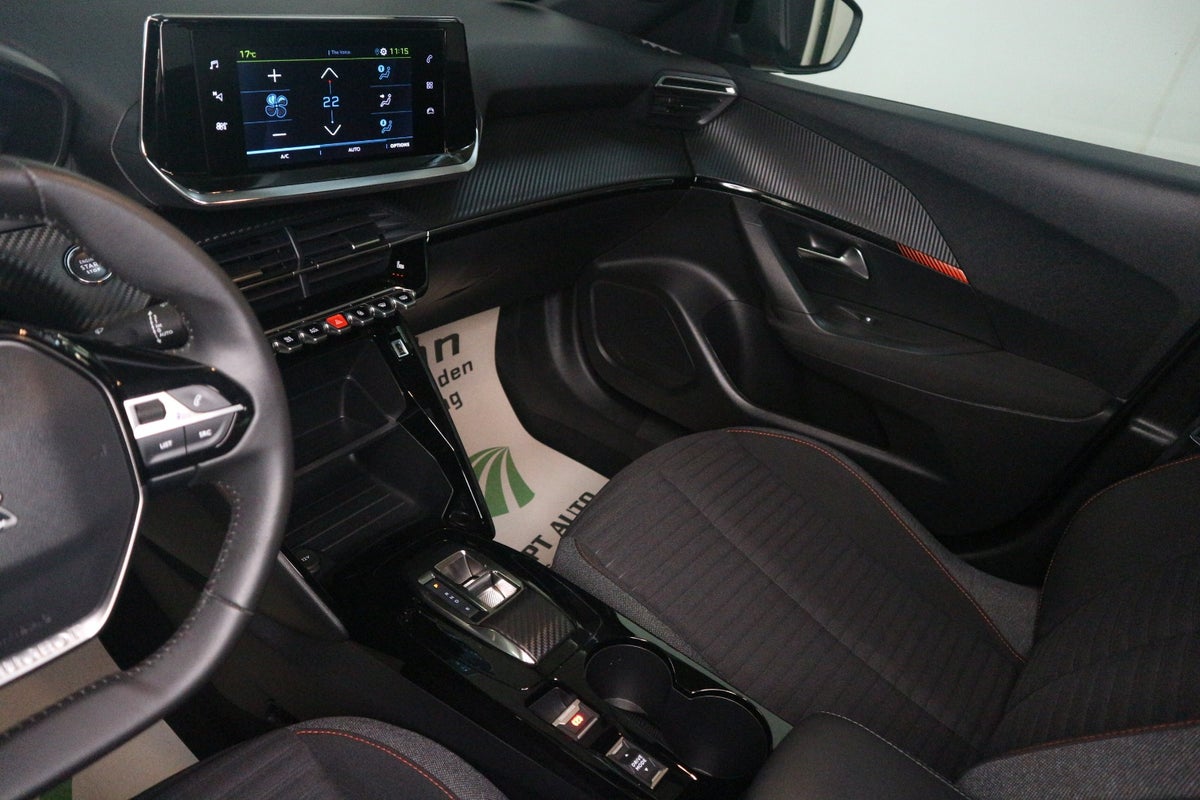 Peugeot e-2008 Active