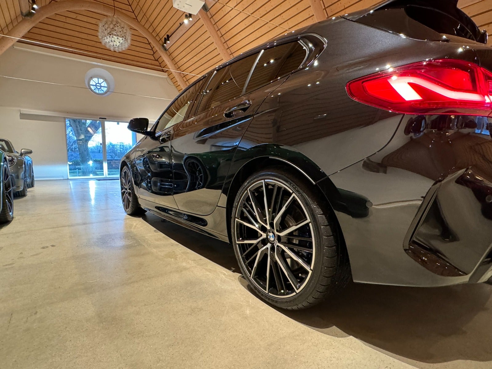BMW M135i Connected xDrive aut.