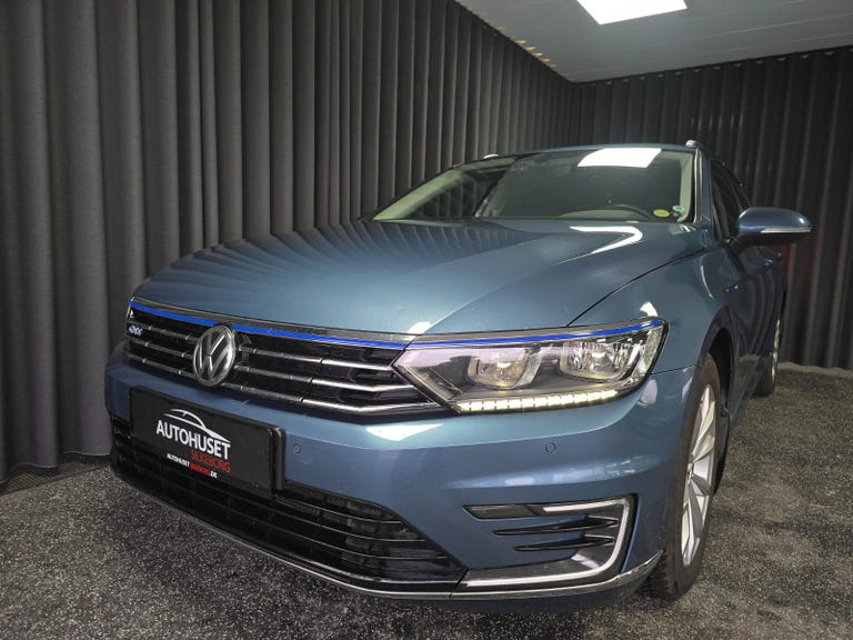 VW Passat GTE Highline Variant DSG