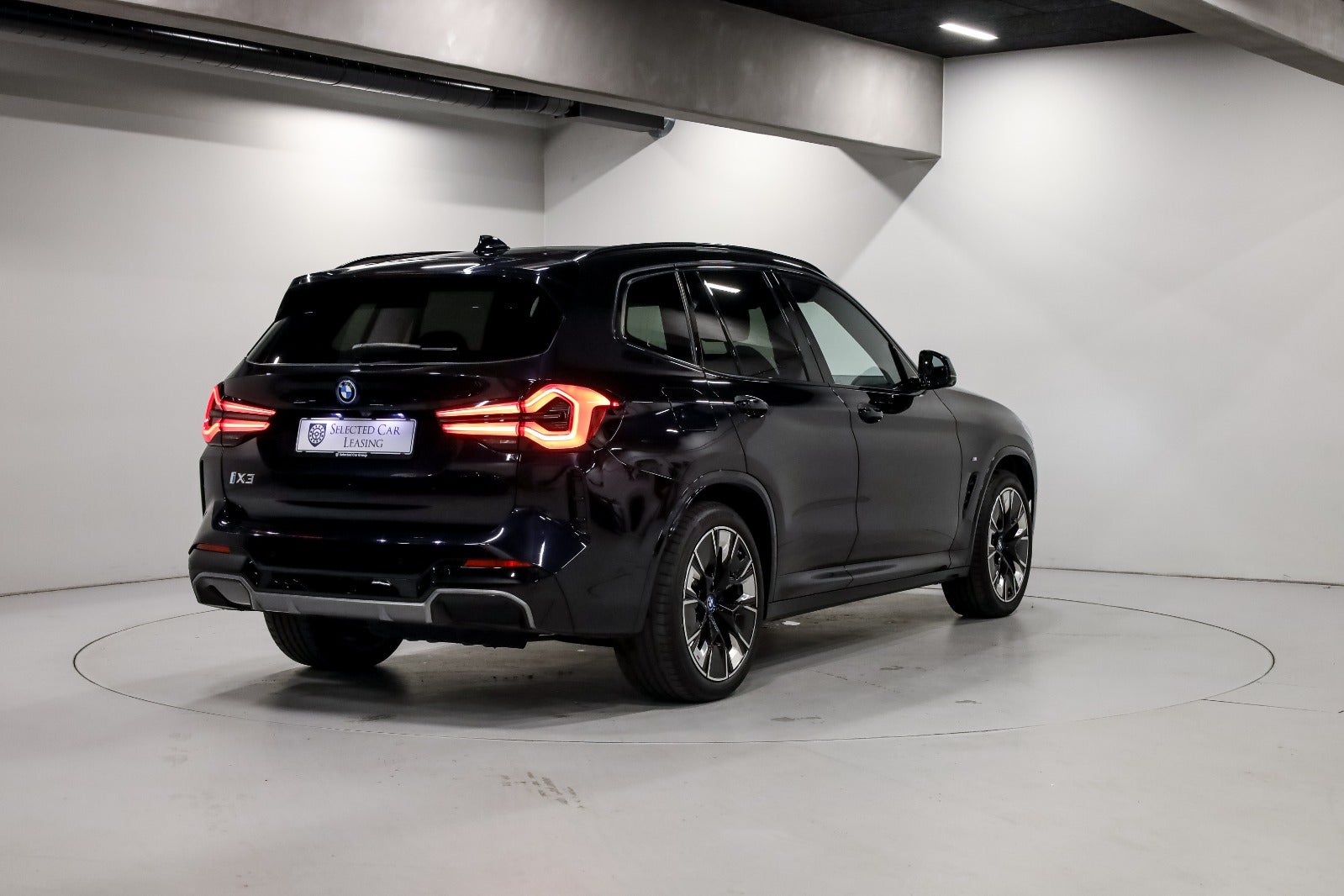 BMW iX3 Charged Plus M-Sport