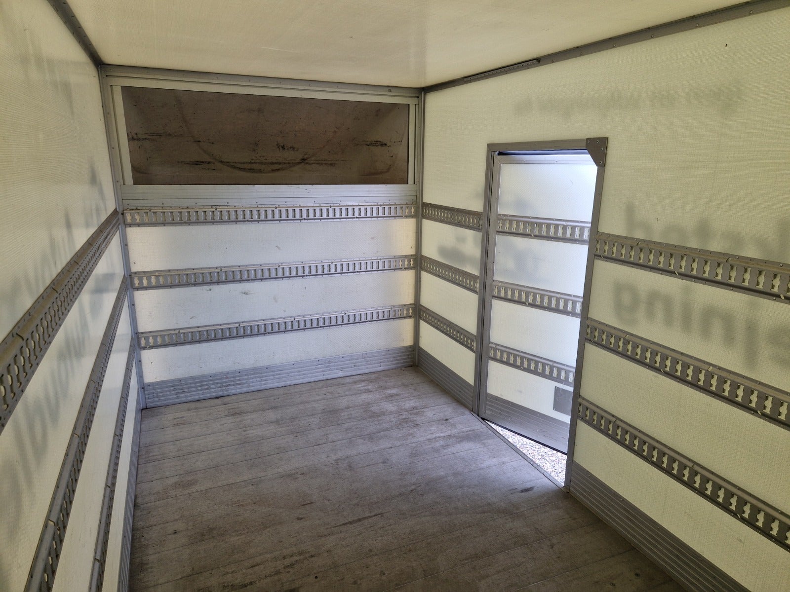 Billede af Renault Master IV T35 2,3 dCi 180 L2 Alukasse m/lift