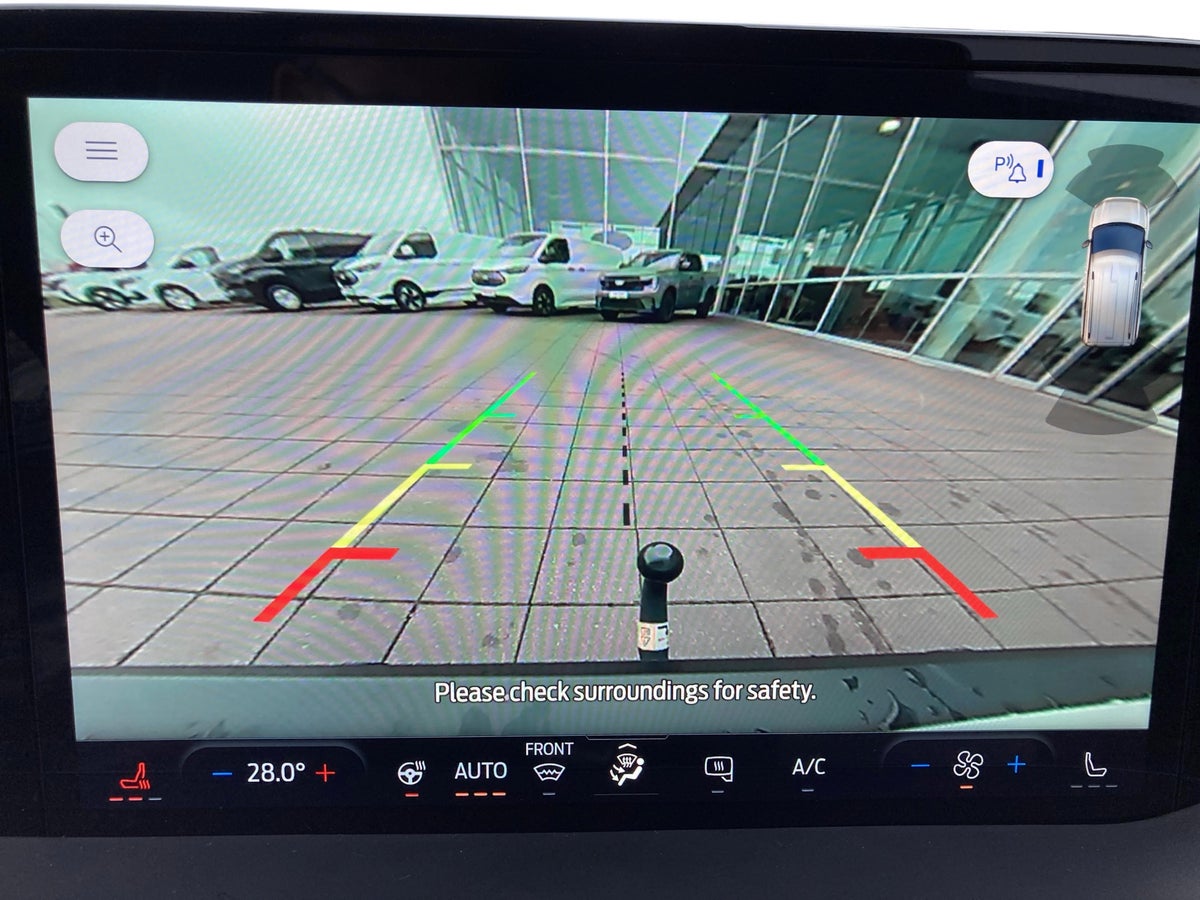 Ford E-Transit Courier Limited billede 12