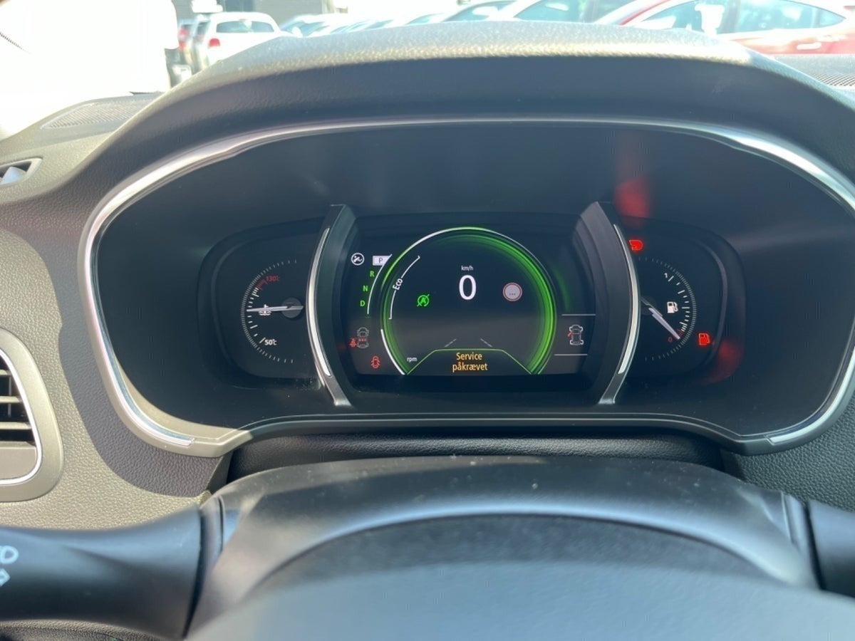 Billede af Renault Megane IV 1,2 TCe 130 Zen Sport Tourer EDC