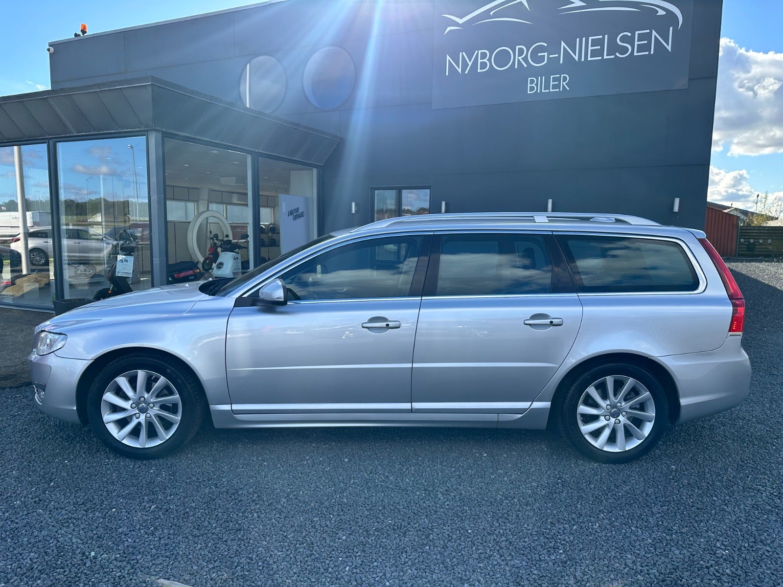 Billede af Volvo V70 2,0 D3 150 Summum aut.