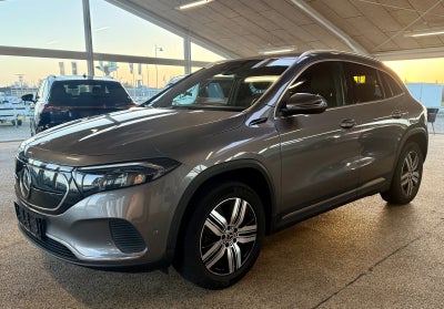 Mercedes EQA300  4Matic 5d