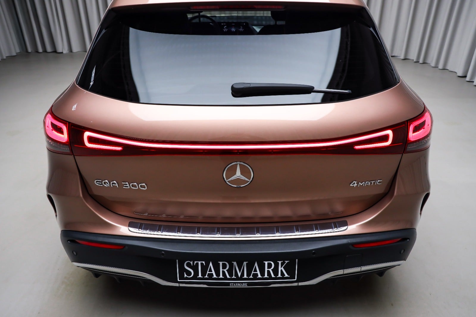Mercedes-Benz EQA 300