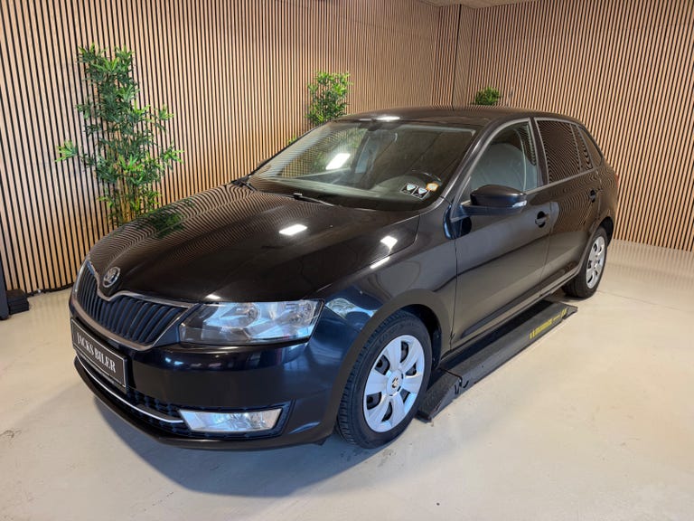 Skoda Rapid TSi 90 Ambition Spaceback DSG