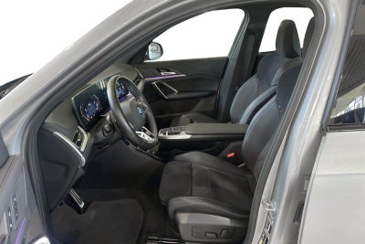 BMW iX1 xDrive30 M-Sport BMW iX1 xDrive30 M-Sport - 4