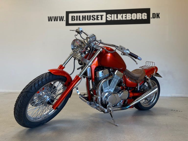 Suzuki VS 1400 Intruder 