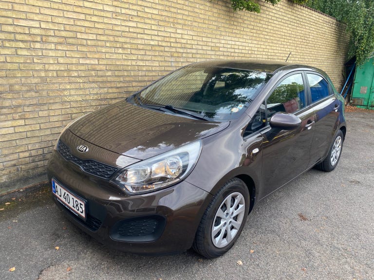 Kia Rio CVVT Active