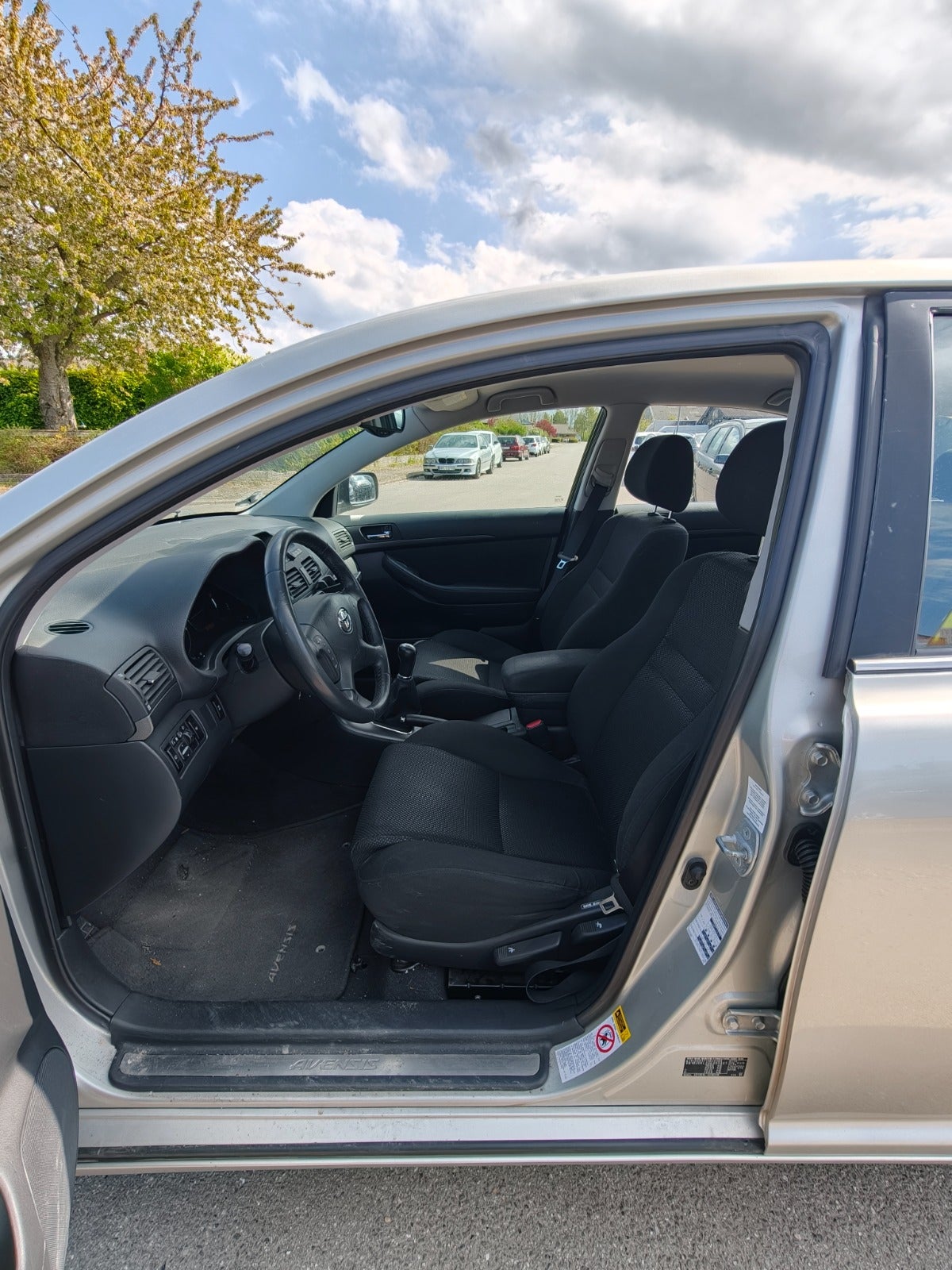 Billede af Toyota Avensis 2,0 VVT-i Executive