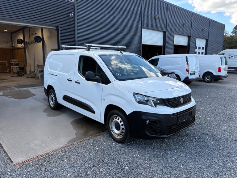 Peugeot Partner BlueHDi 100 L2V2 Plus Van