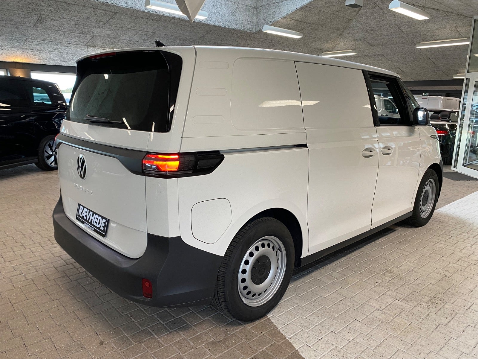 VW ID. Buzz Cargo Comfort+ – 4