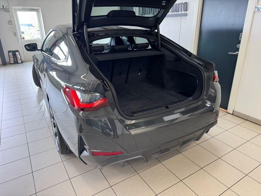 BMW i4 eDrive40 M-Sport Pro BMW i4 eDrive40 M-Sport Pro