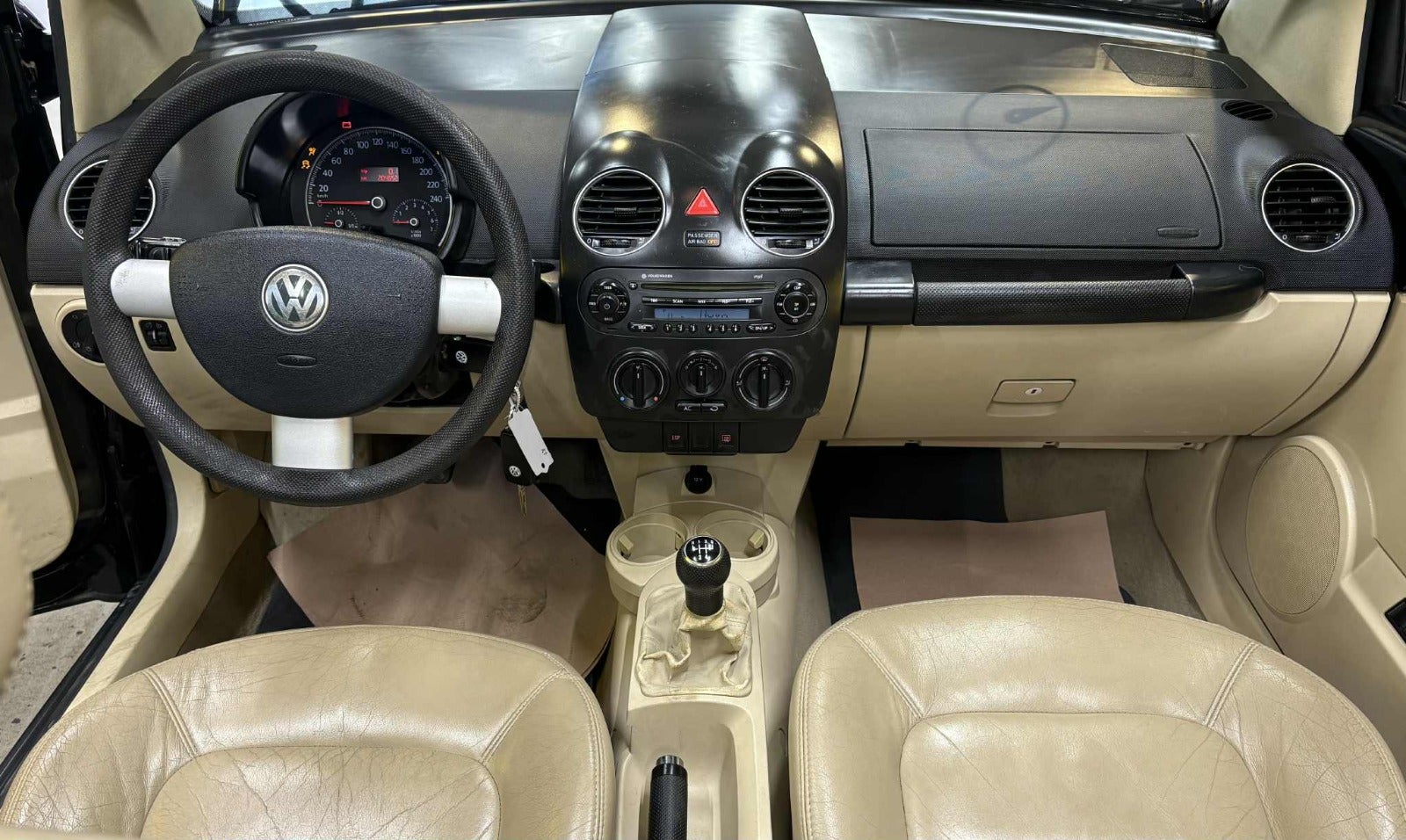 Billede af VW New Beetle 1,6 Trendline Cabriolet