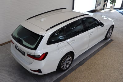 BMW 330e Touring Sport Line aut.