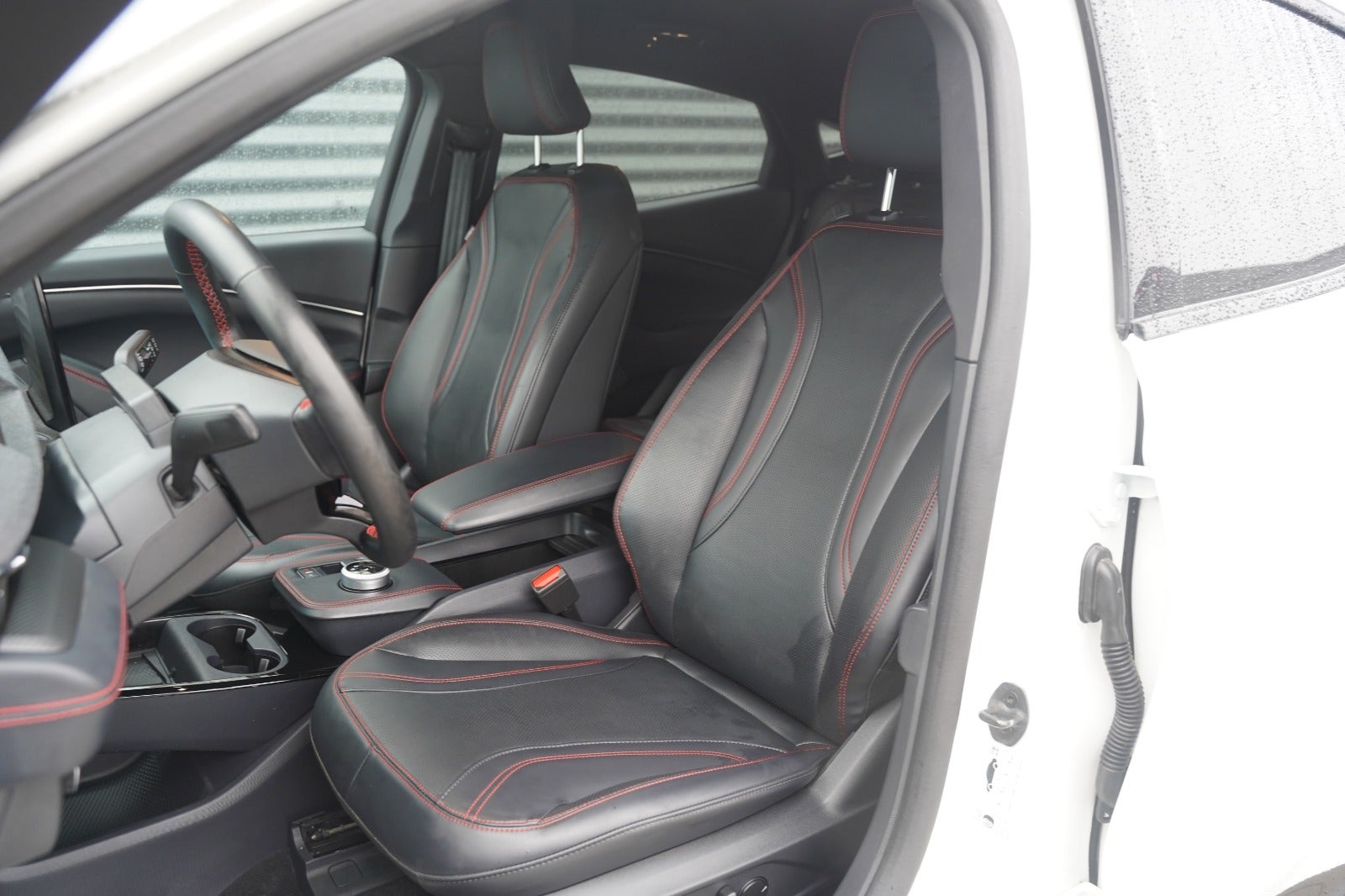 Billede af Ford Mustang Mach-E 98 Premium Extended Range